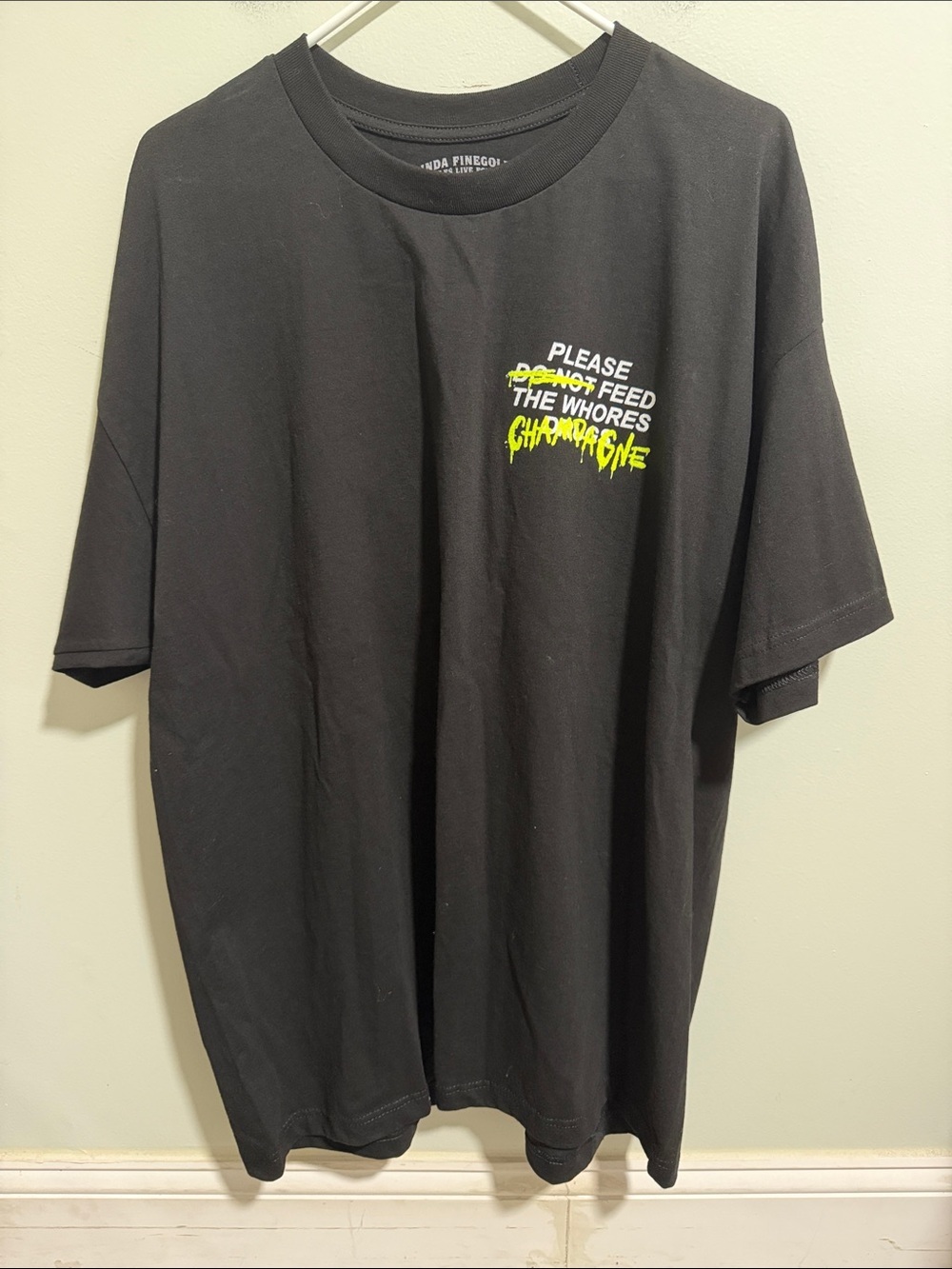 Linda Finegold T-Shirt Size 2XL
